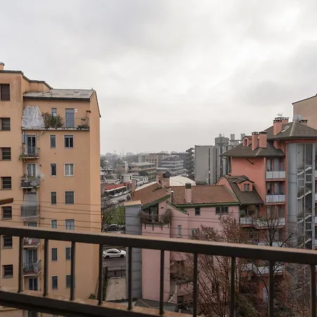 Lambrate - Corti - Bilocale Con Ampio Balcone شقة *