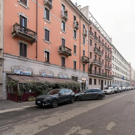 Lambrate - Corti - Bilocale Con Ampio Balcone Apartment Mailand