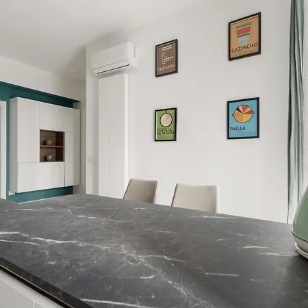 Apartment Lambrate - Corti - Bilocale Con Ampio Balcone