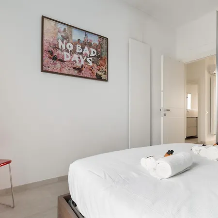 Lambrate - Corti - Bilocale Con Ampio Balcone Apartment