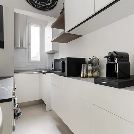 Lambrate Piola Bilocale Con Ampio Balcone * Milano