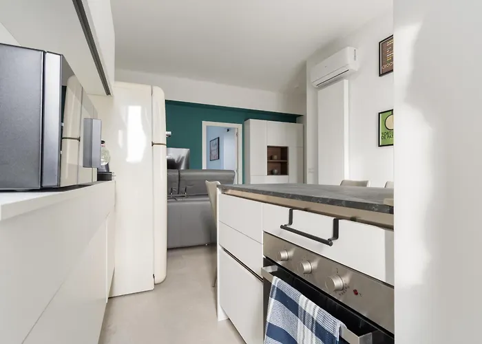 Lambrate - Corti - Bilocale Con Ampio Balcone Apartment Mailand