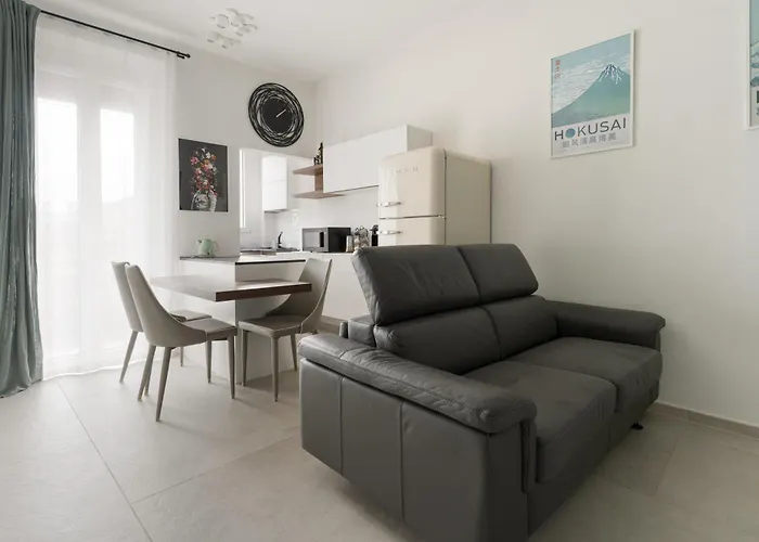 Apartment Lambrate - Corti - Bilocale Con Ampio Balcone *